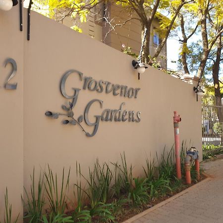 Grosvenor Apartments Pretoria-Noord Exteriör bild